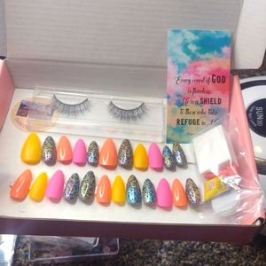 Press On non-acrylic Nails Sets